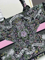 Art-Inspired Embroidered Tote Book