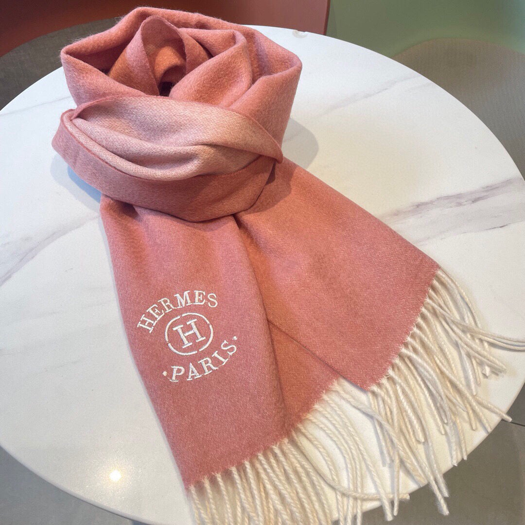 H*r*m*s Classic Double-Sided Scarf: Timeless Elegance in Top-Grade Cashmere