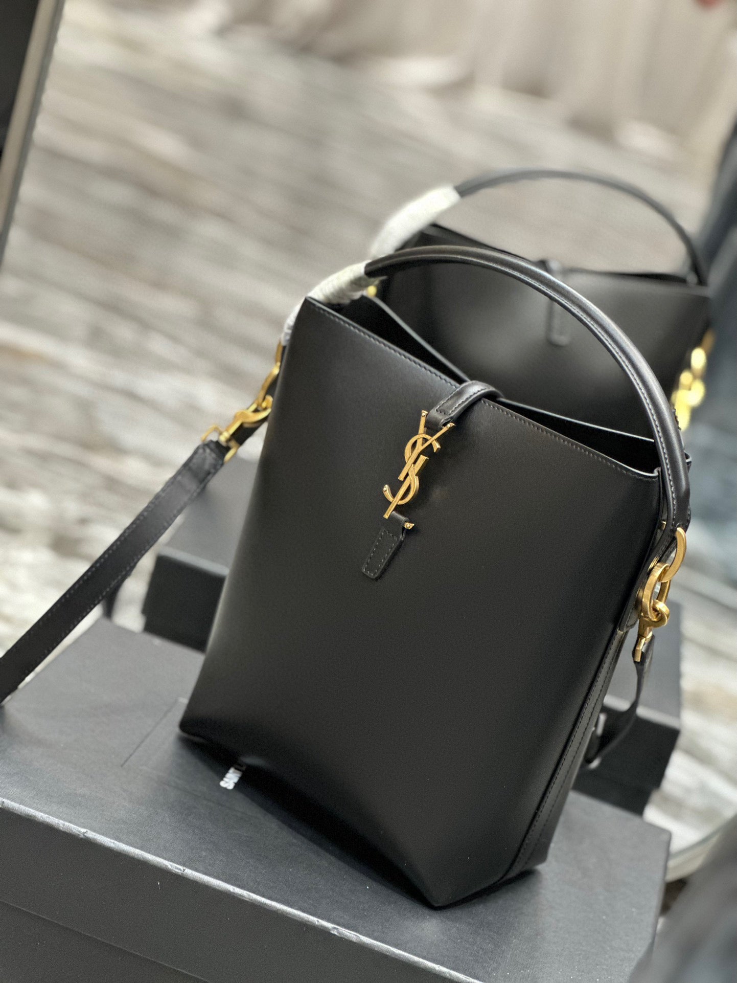 Y Bucket Bag in Original Italian Calfskin
