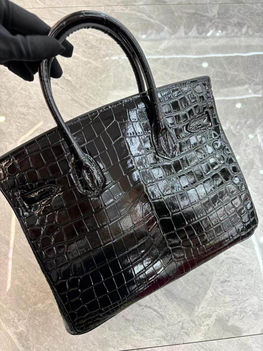 Her*mes Crocodile Pattern Birkin Bag