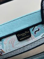 D Vintage Artistic Embroidered Tote Bag