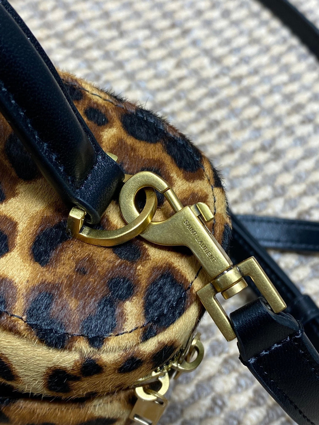 Leopard-Effect Leather Vanity Bag (Premium Quality)