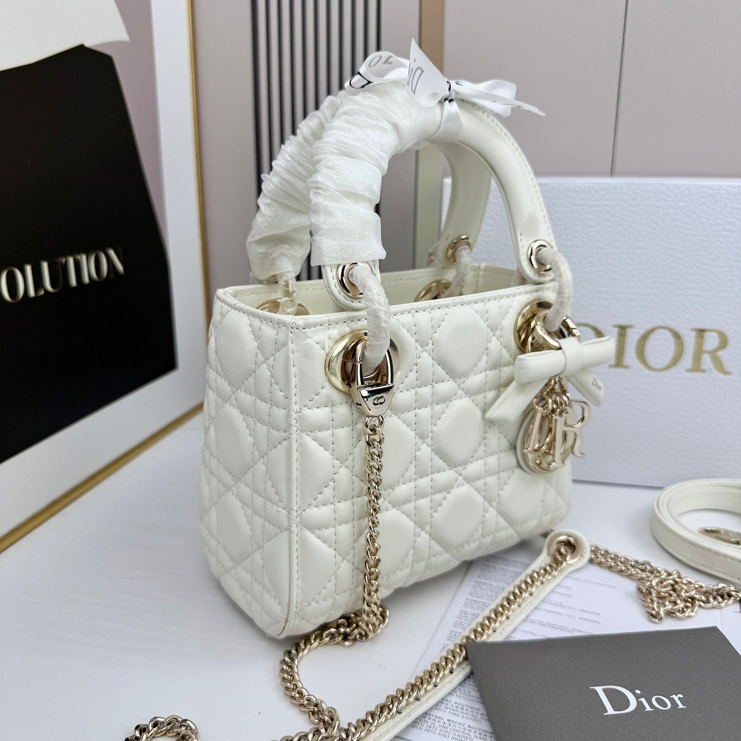 Classic Lady Bow Top-Handle Bag 26ss