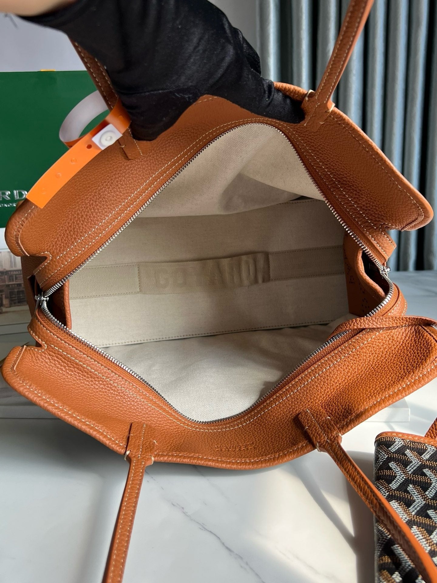 Hardy Mini Commuter Bag PM (Premium Quality)