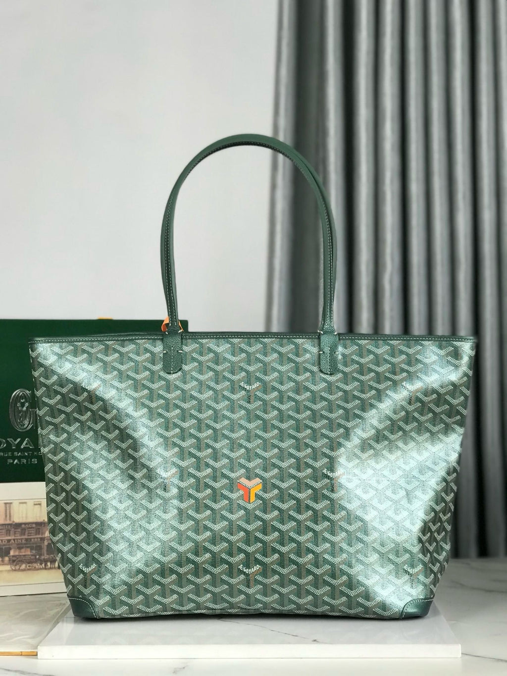 Goy Premium Zipper Tote — MM Size