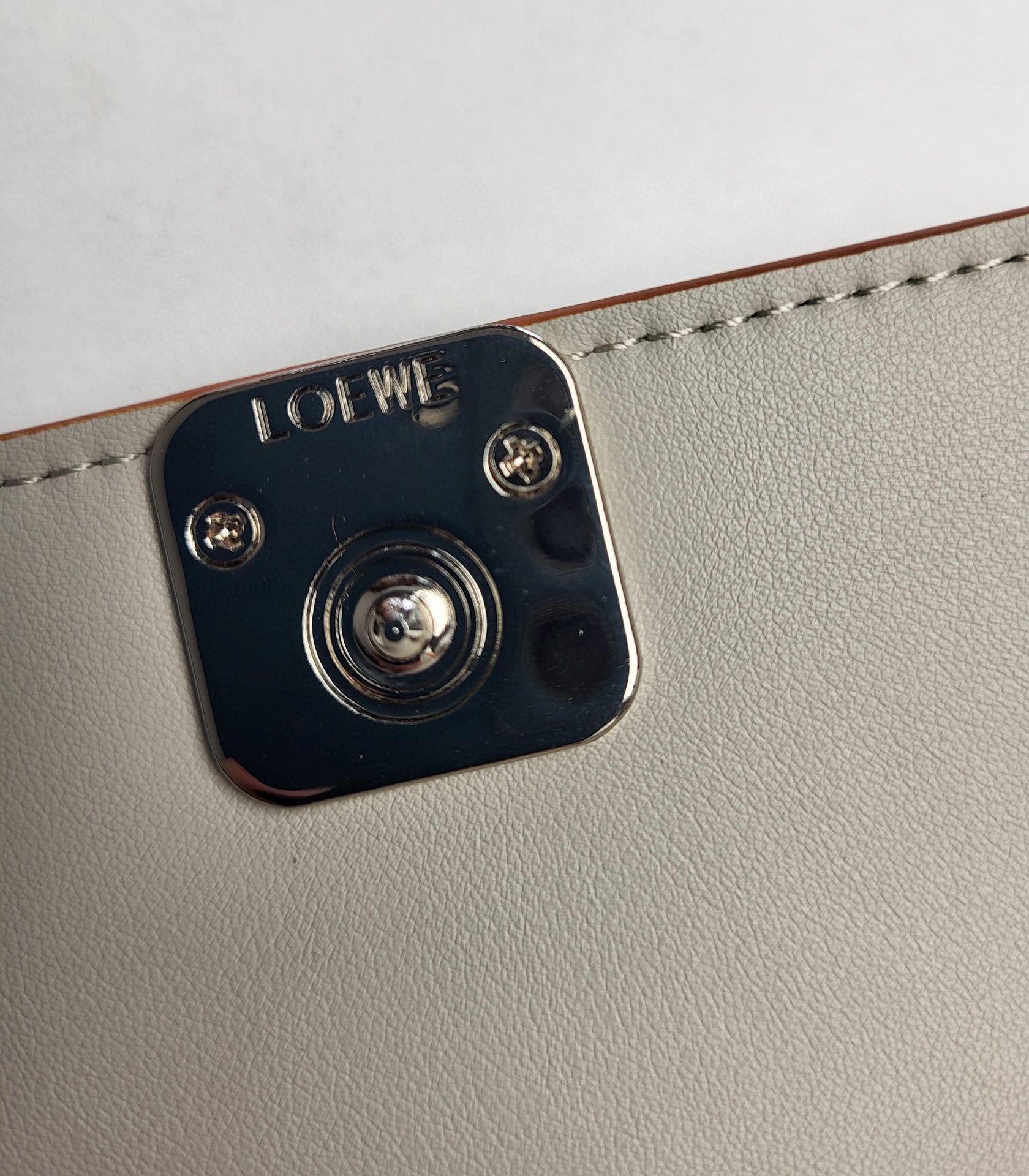 Pebble Grain Calf Wallet