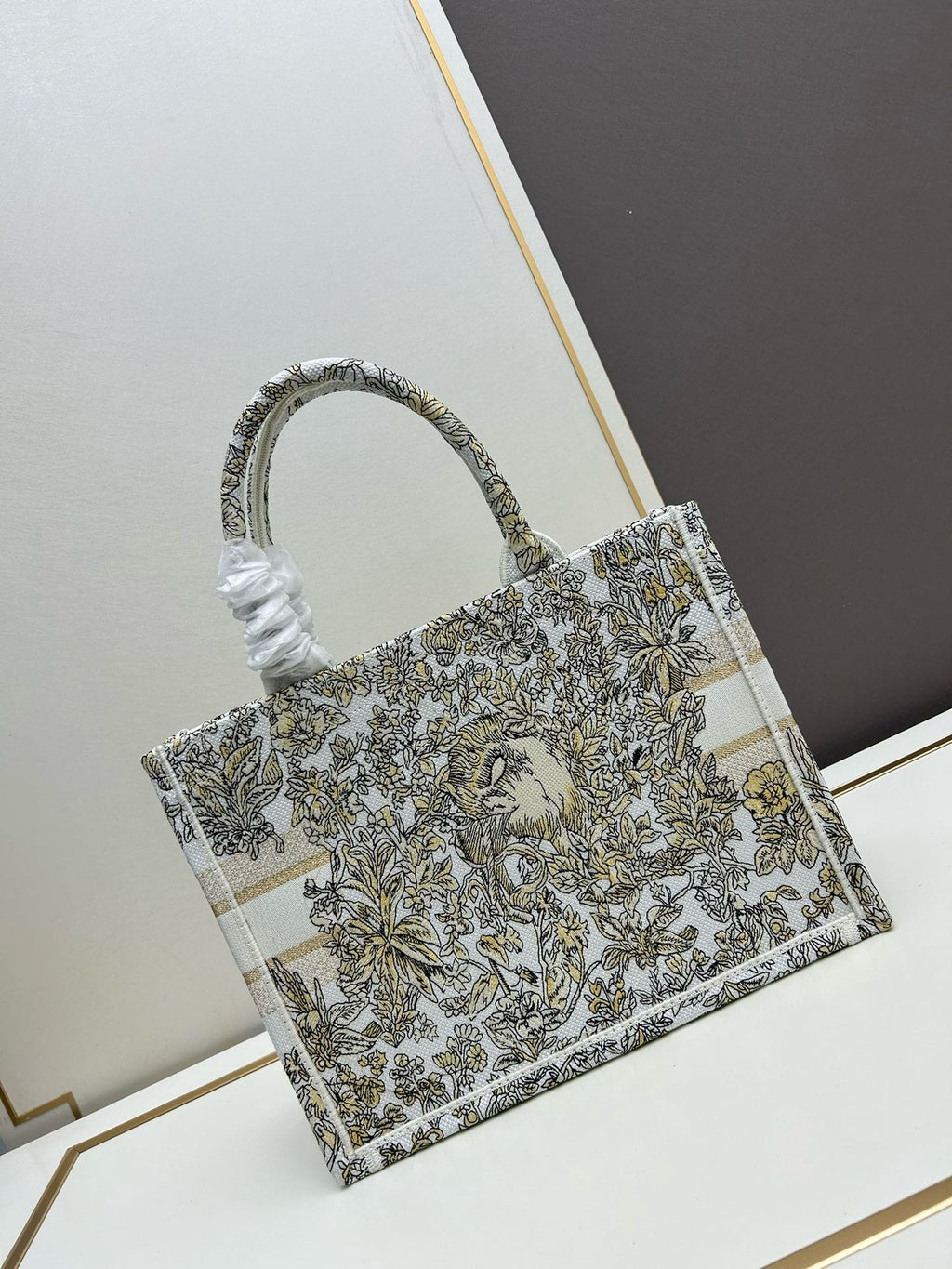 Art-Inspired Embroidered Tote Book