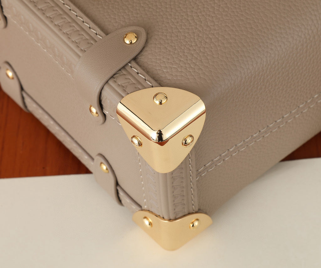 Side Trunk Medium Handbag (Premium Quality)