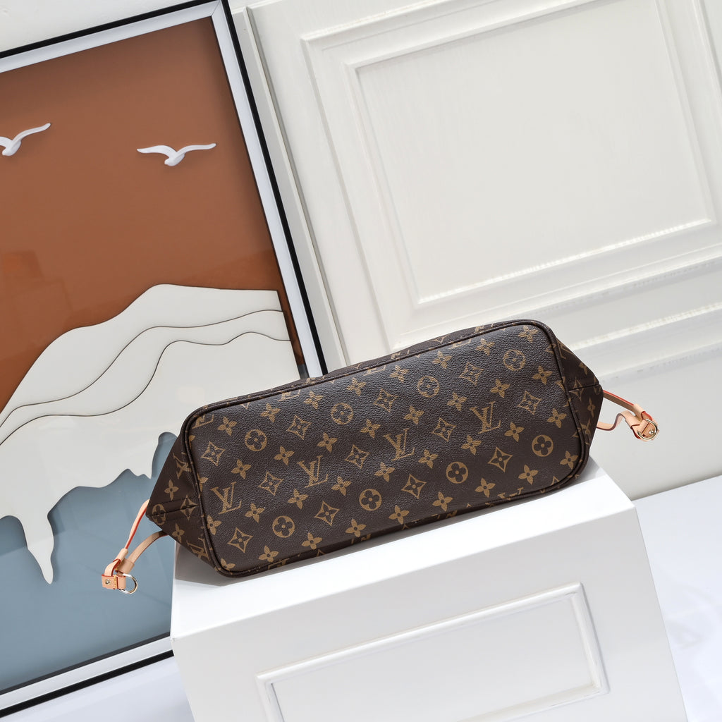 Legendary Tote Bag — Damier Ebène Canvas
