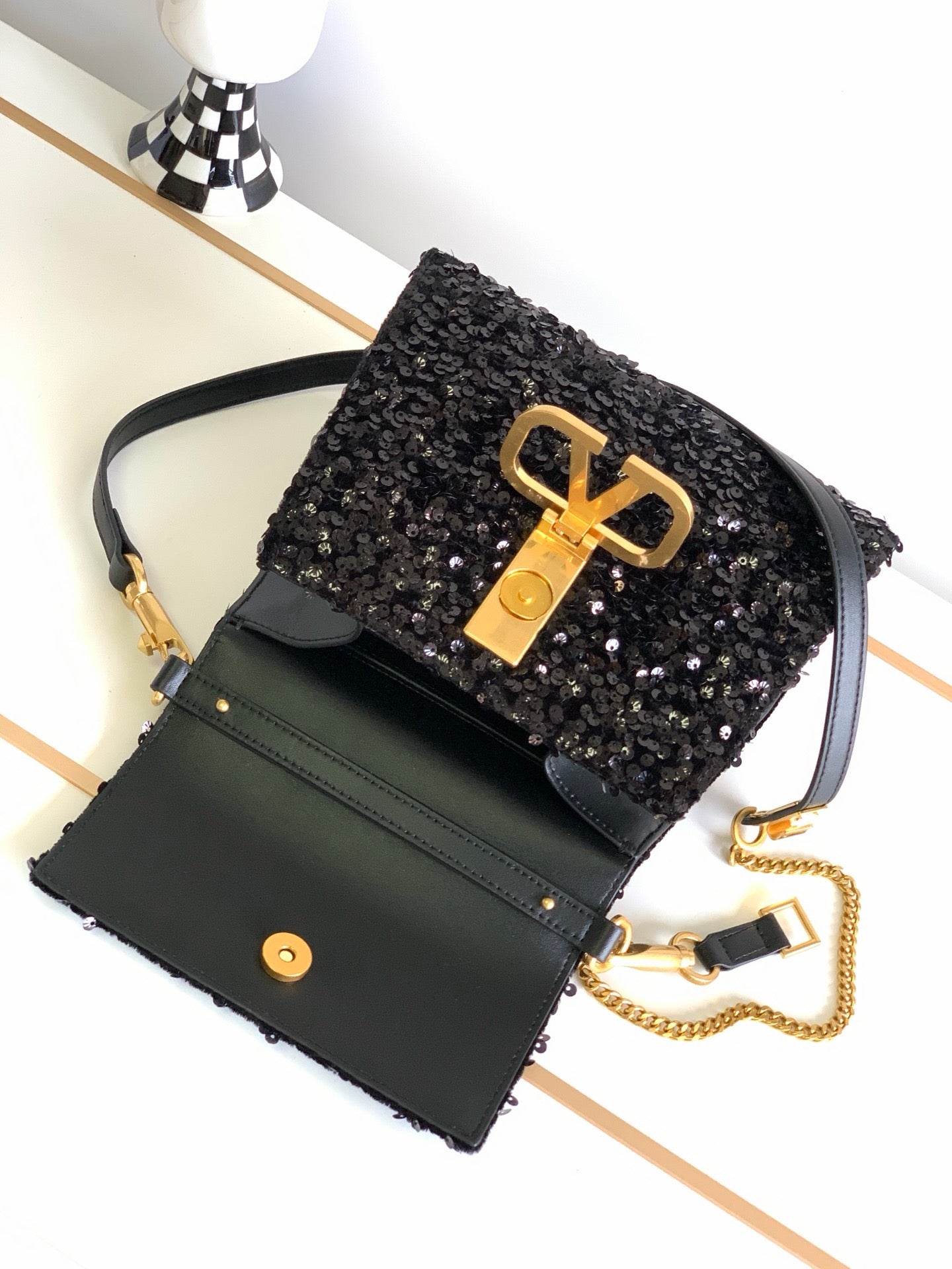 V-SLING 3D Embroidered Sequin Bag | 9866 MTX
