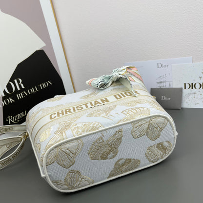 Di**or Book Tote: Vegetable Basket Embroidery and Timeless Elegance