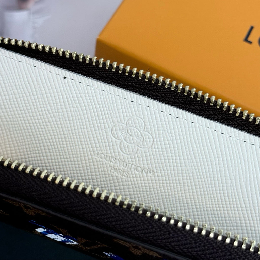 🎄 Holiday Edition – Charlotte Pencil Pouch