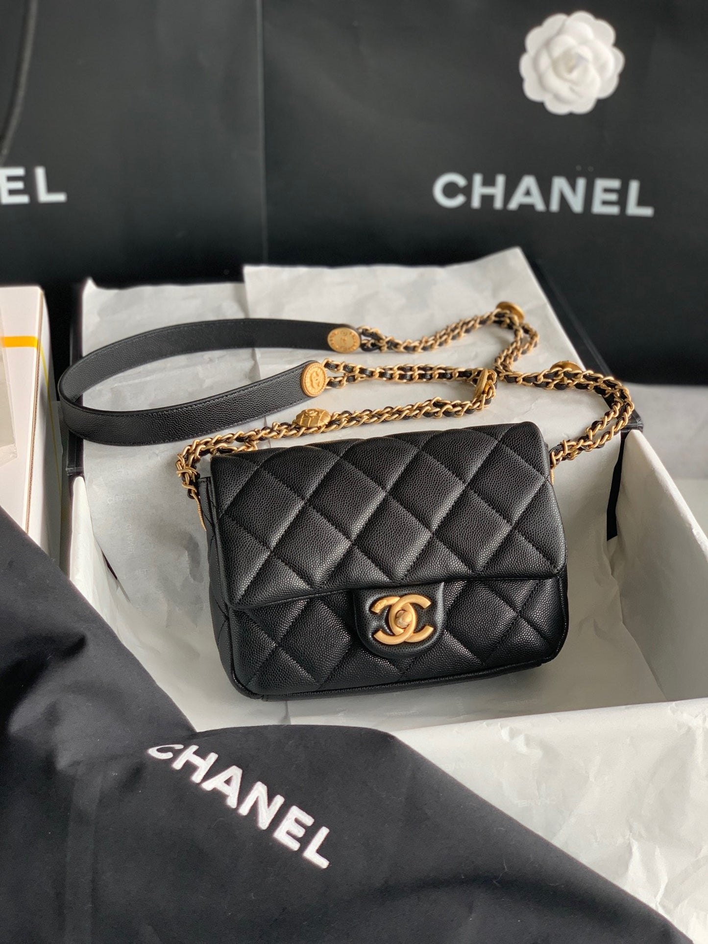 CHNL Quilted Flap Bag (Top quality)