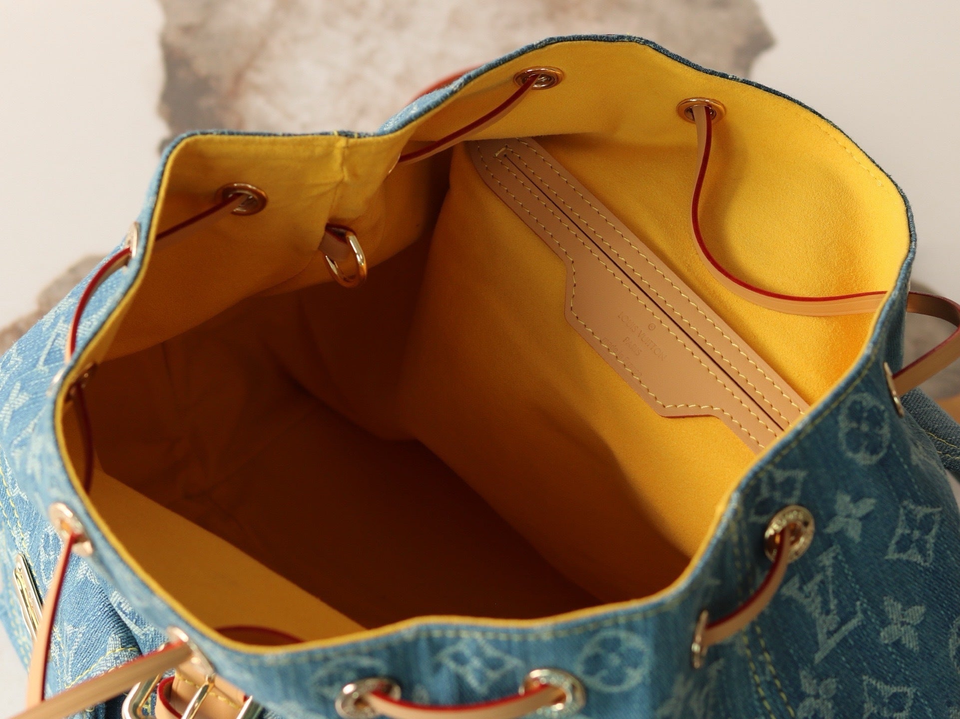 Premium Edition – Denim Canvas Backpack (Limited Vintage Style)