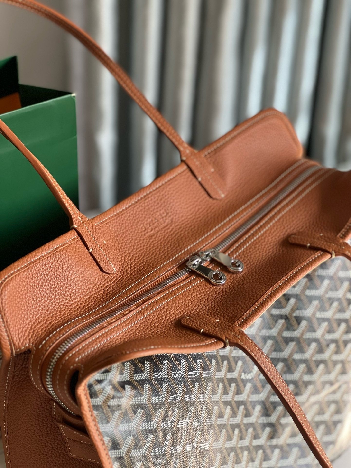 Hardy Mini Commuter Bag PM (Premium Quality)