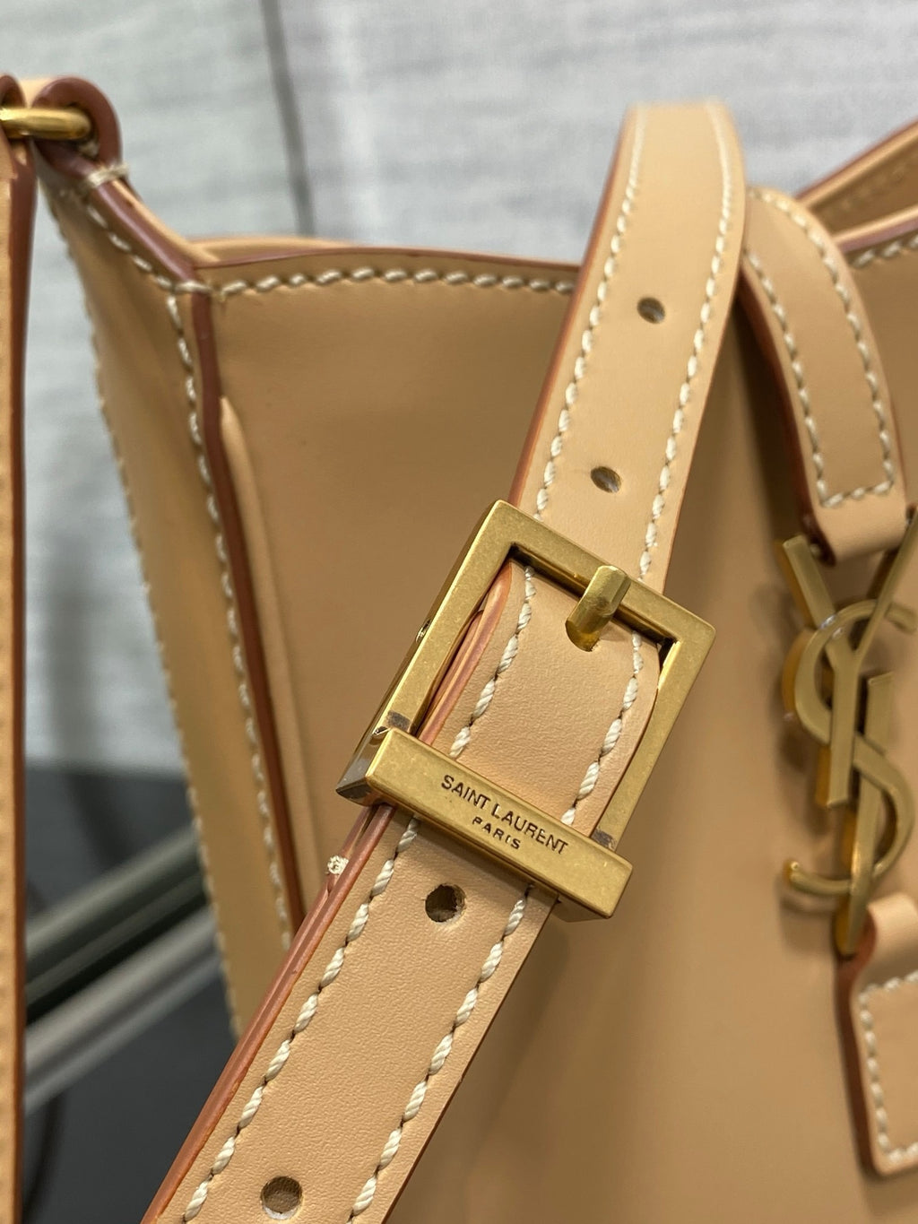 Chic Spring/Summer Tote - Minimalist Shoulder & Crossbody Style (Premium quality)