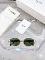 Stylish Sunglasses – Model CL40235U 🕶️