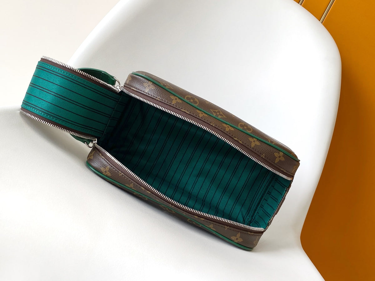 Dopp Kit Toiletry Bag (Premium Quality)