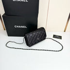 C woc Chain Wallet Bag