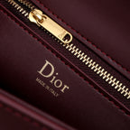 Medaillon Crossbody Bag | French Oval Design