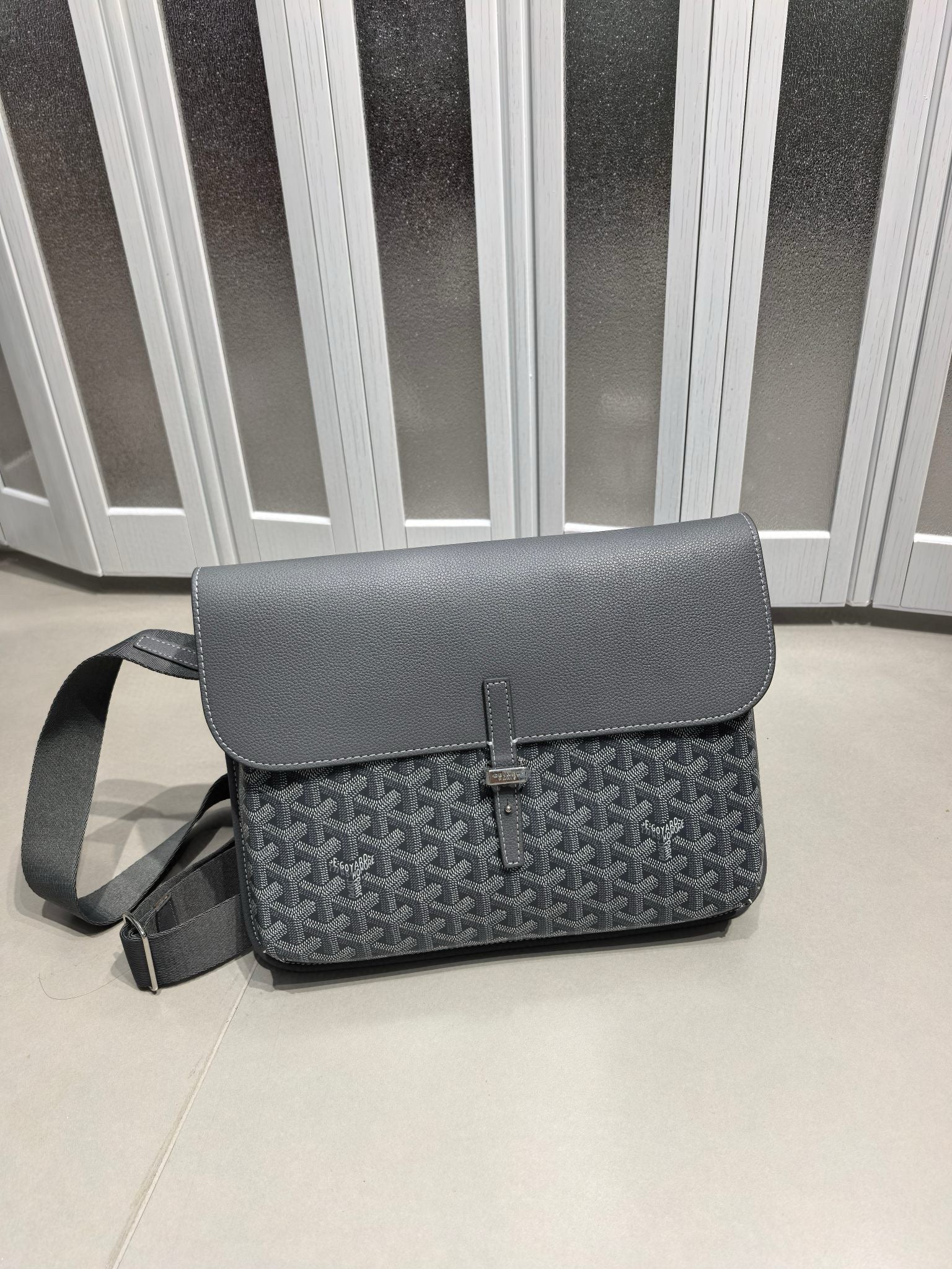 GOY Coursier Crossbody Messenger Bag