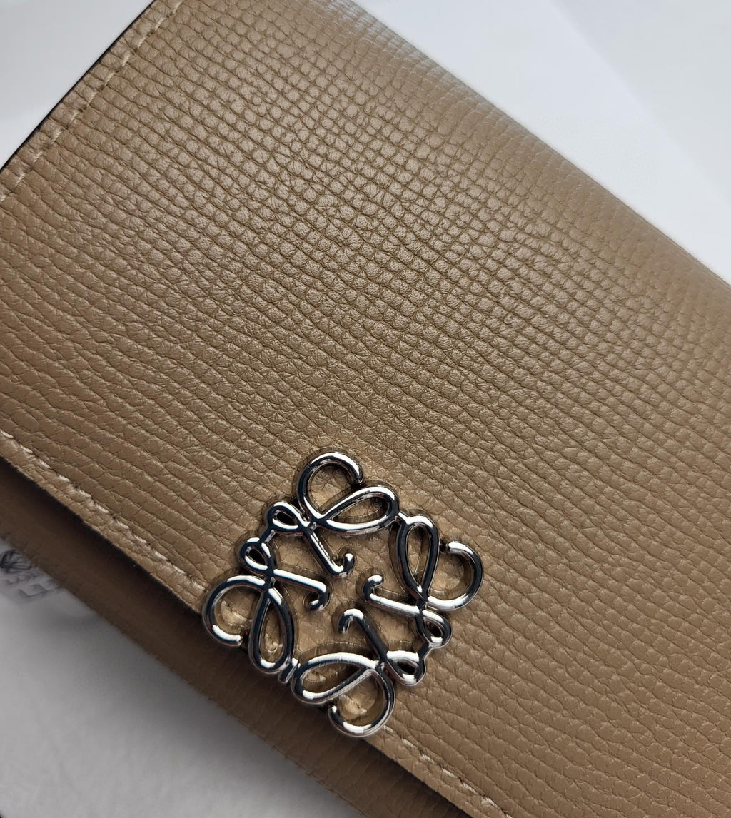 Pebble Grain Calf Wallet