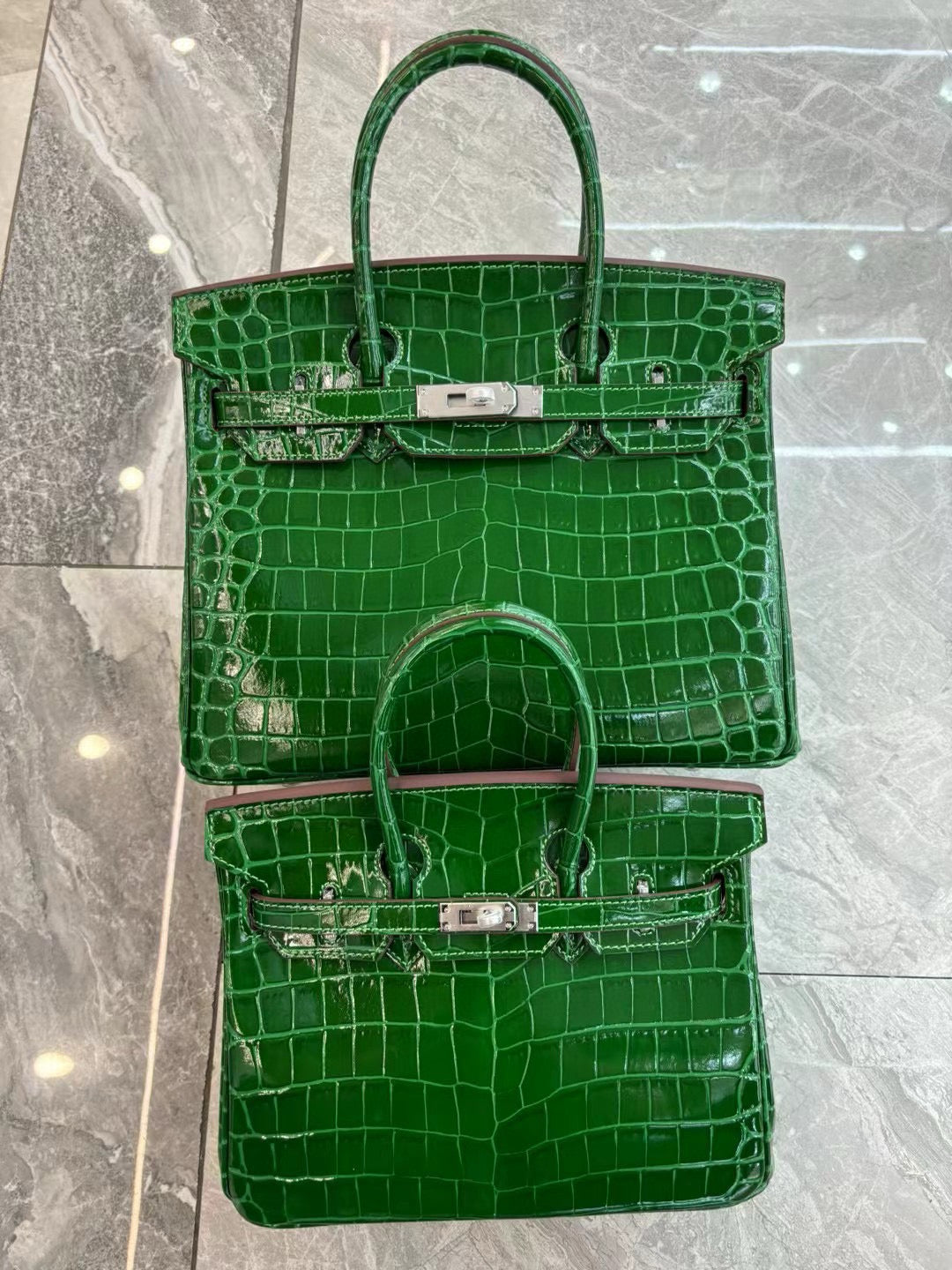 Her*mes Crocodile Pattern Birkin Bag