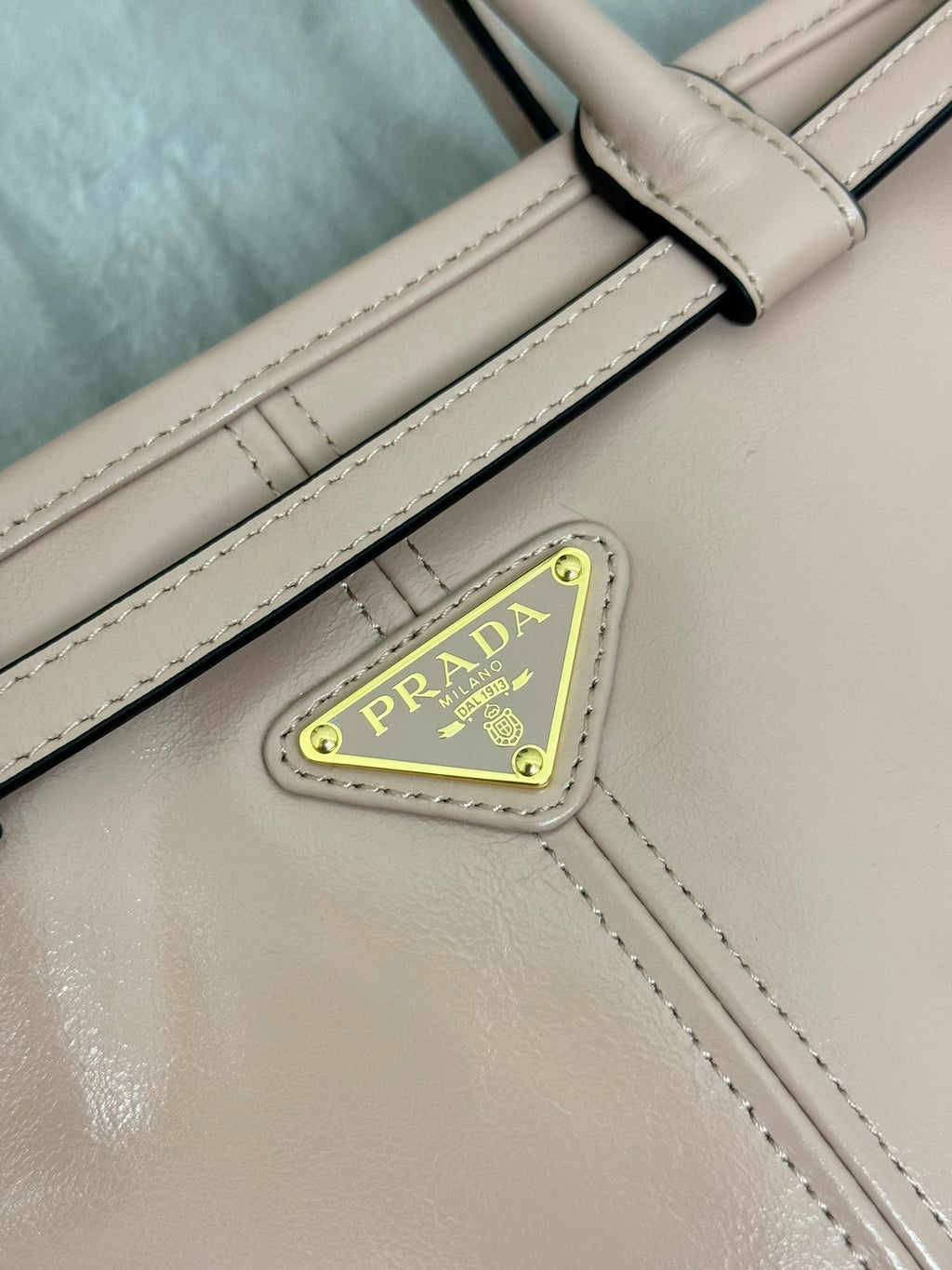 Soft Lux Vintage-Inspired Handbag [Premium Quality 🥇]