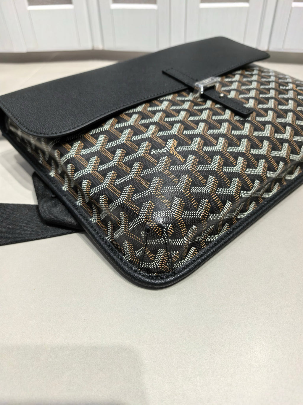 GOY Coursier Crossbody Messenger Bag