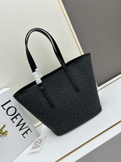 Oversized Embroidered Jacquard Tote – Everyday Carryall Bag (Premium Quality )