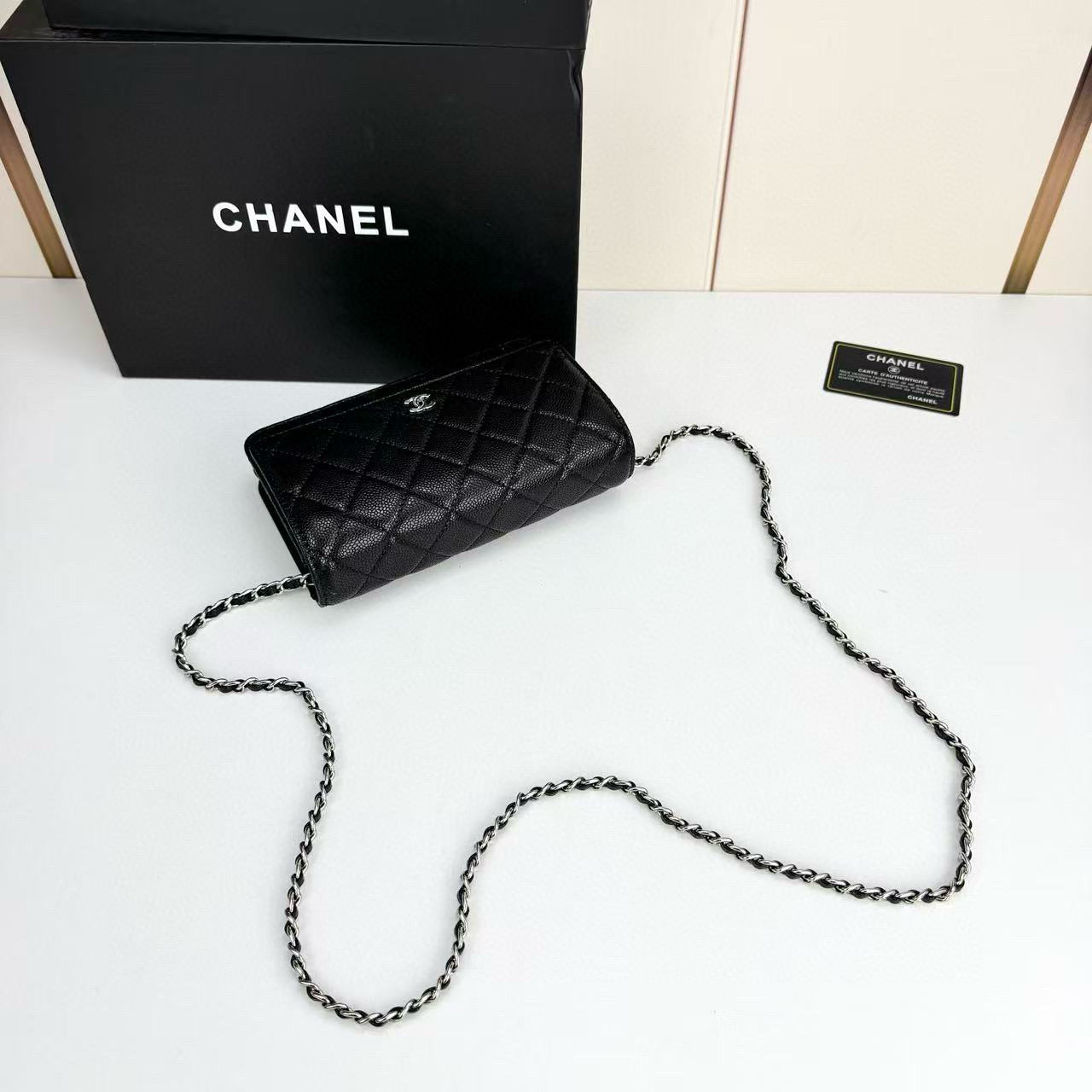 C woc Chain Wallet Bag
