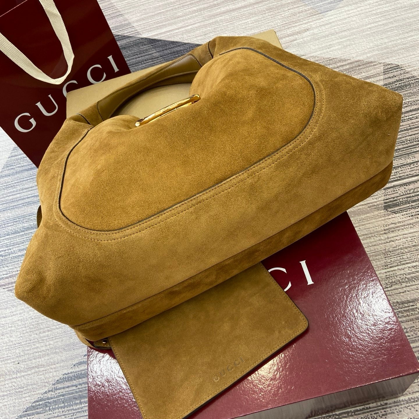 G Luxury Suede Tote Bag – Premium Craftsmanship