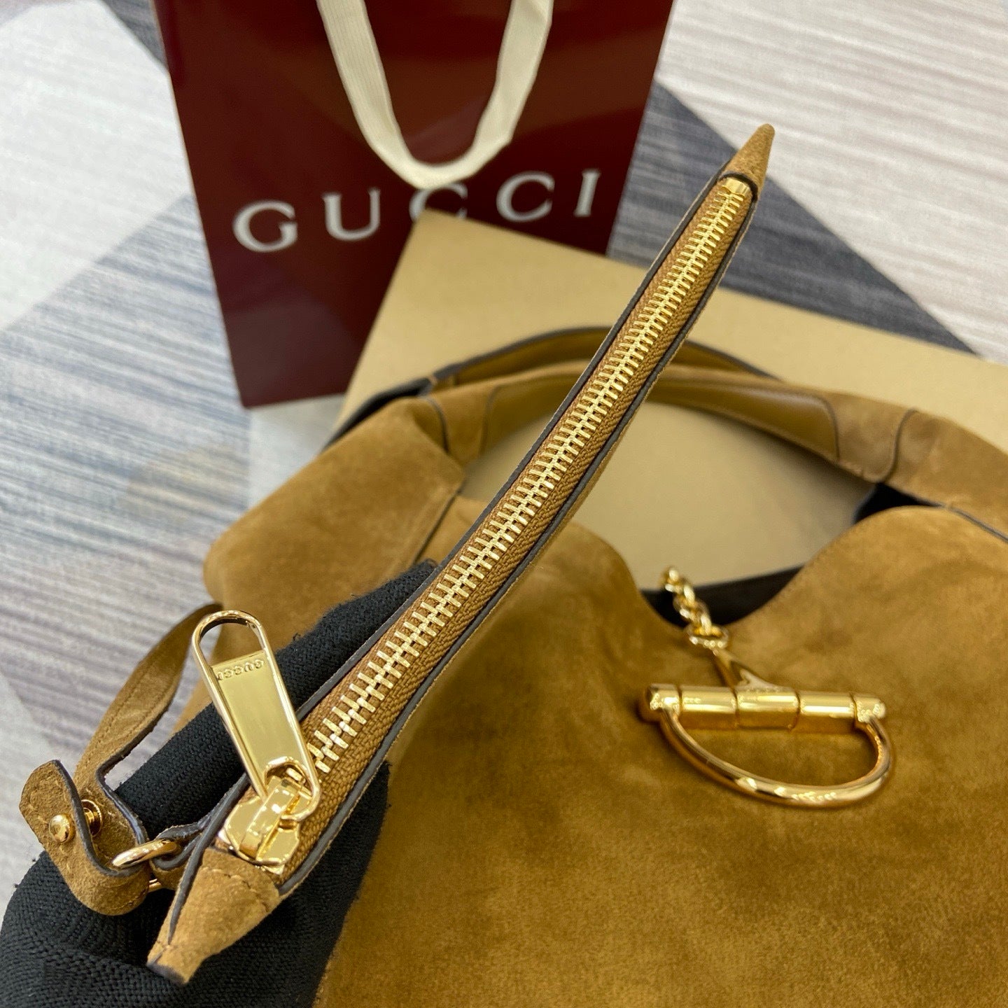 G Luxury Suede Tote Bag – Premium Craftsmanship