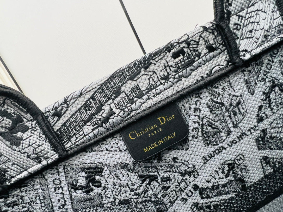 D Book Tote (MAP TOTE )