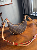 Croissant Loop Bag | Chain & Leather Strap |Premium Quality|