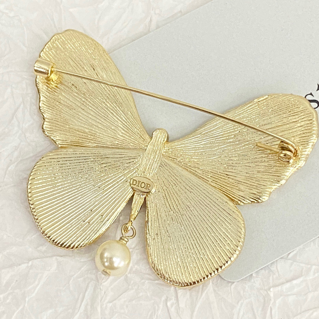 D*i*o*r Best-Selling Brooch: Elevate Your Style with Timeless Elegance