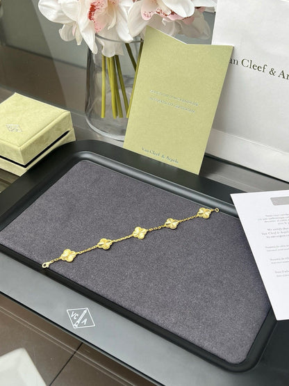 Laser-Engraved Five-Flower Bracelet (Premium quality)