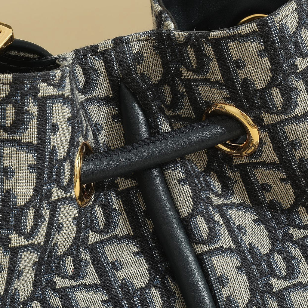 Nolita-Medium Handbag (Premium Quality )