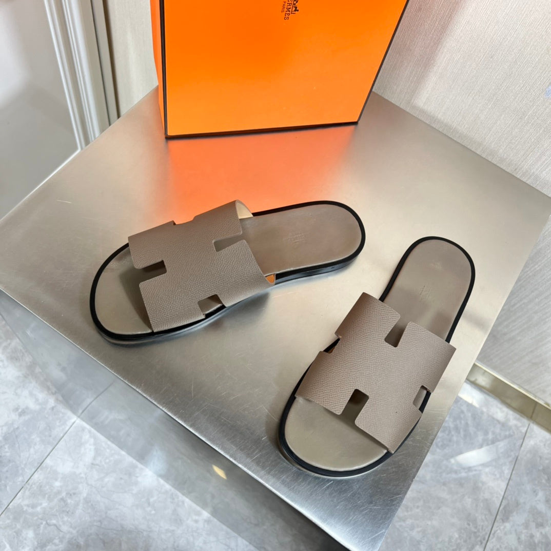 Izmir Slide Sandals 🩴✨