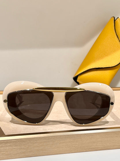 Discover Style and Protection: LO*E*WE Cateye Sunglasses