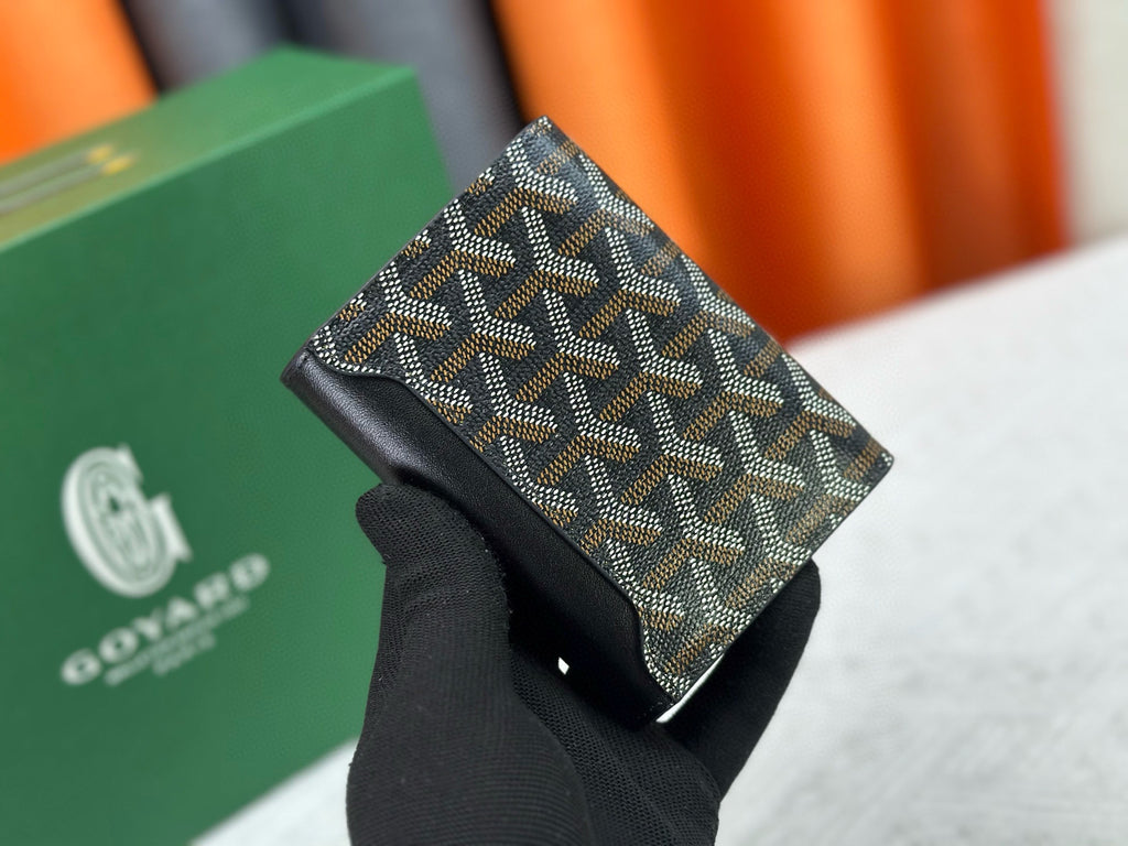 Classic Tri-Fold Wallet & Card Holder