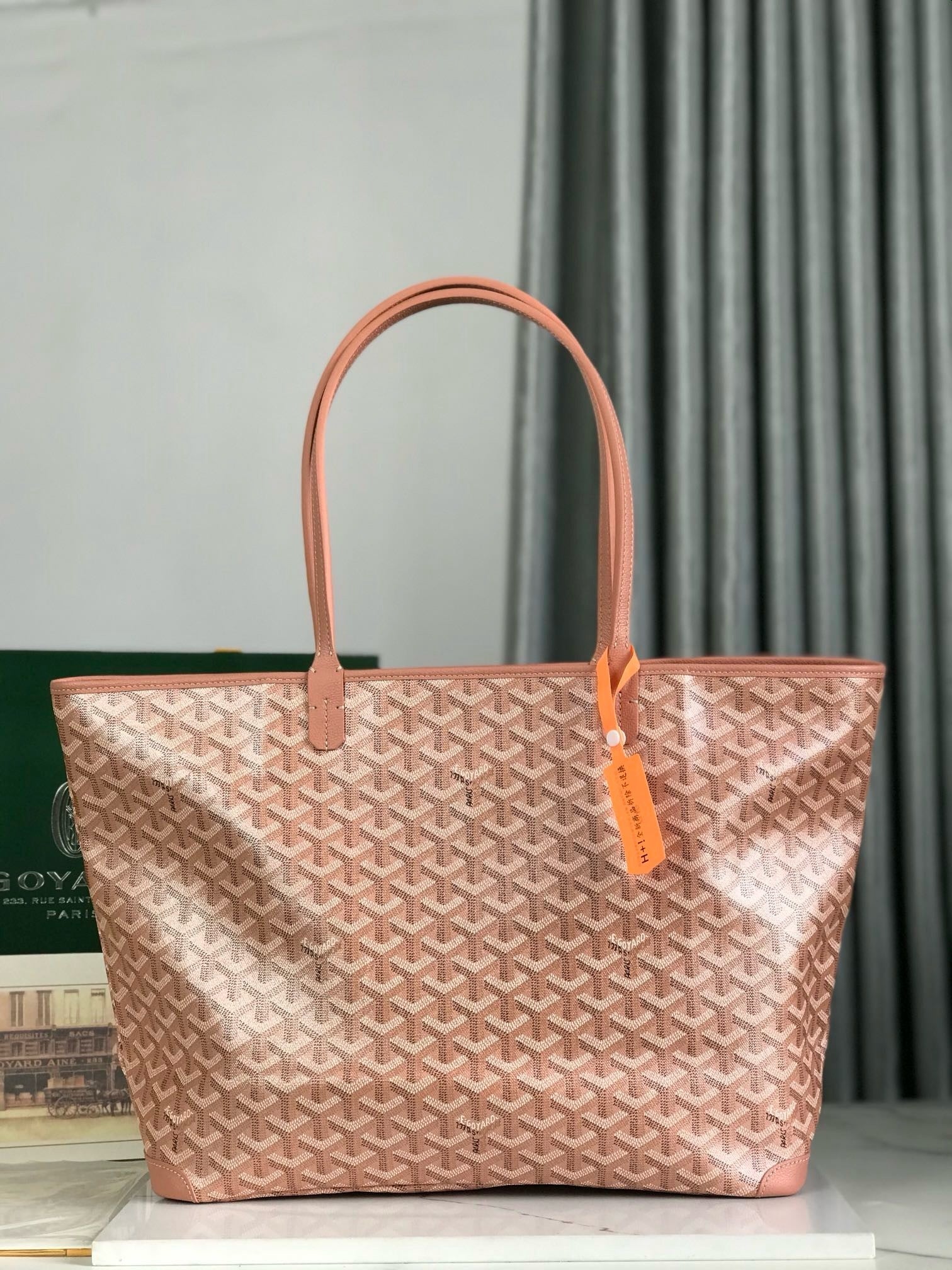 Goy Premium Zipper Tote — MM Size