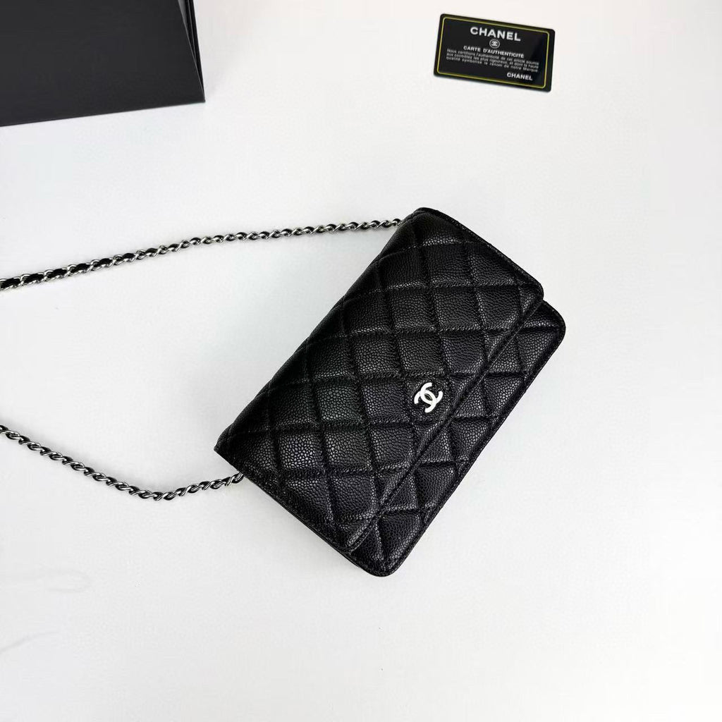 C woc Chain Wallet Bag