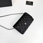 C woc Chain Wallet Bag