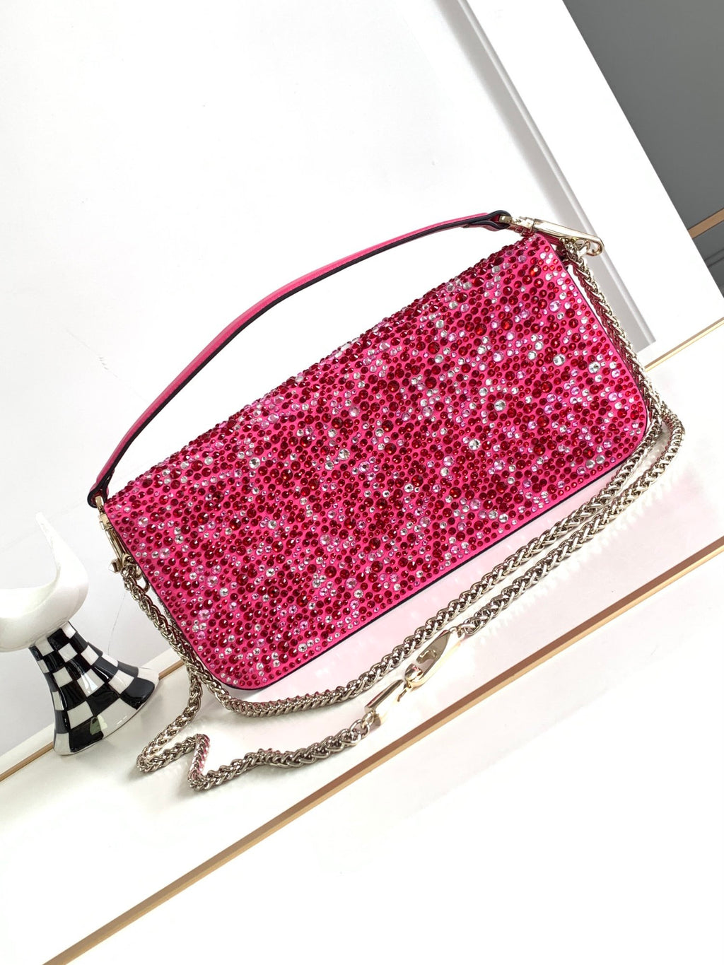 💎 V Signature Locò Crystal Mini Bag