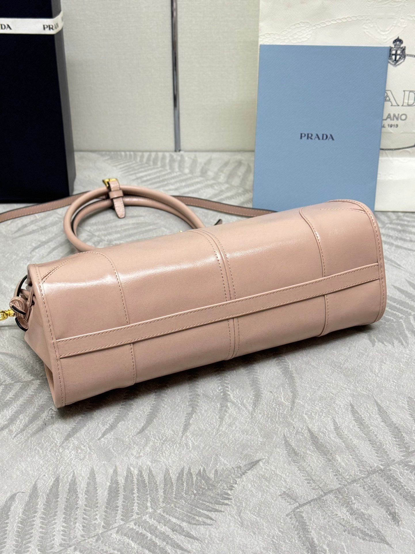 Soft Lux Vintage-Inspired Handbag [Premium Quality 🥇]