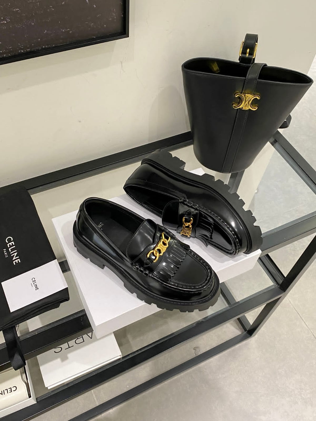 Elegant Thick-Soled Tassel Loafers