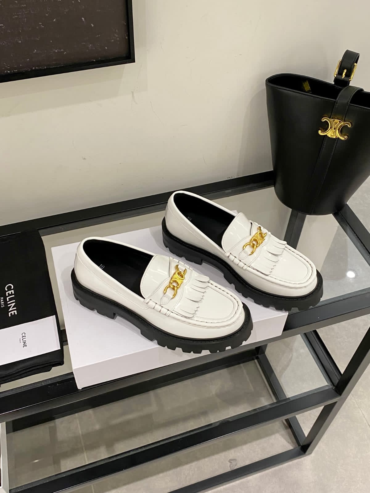 Elegant Thick-Soled Tassel Loafers