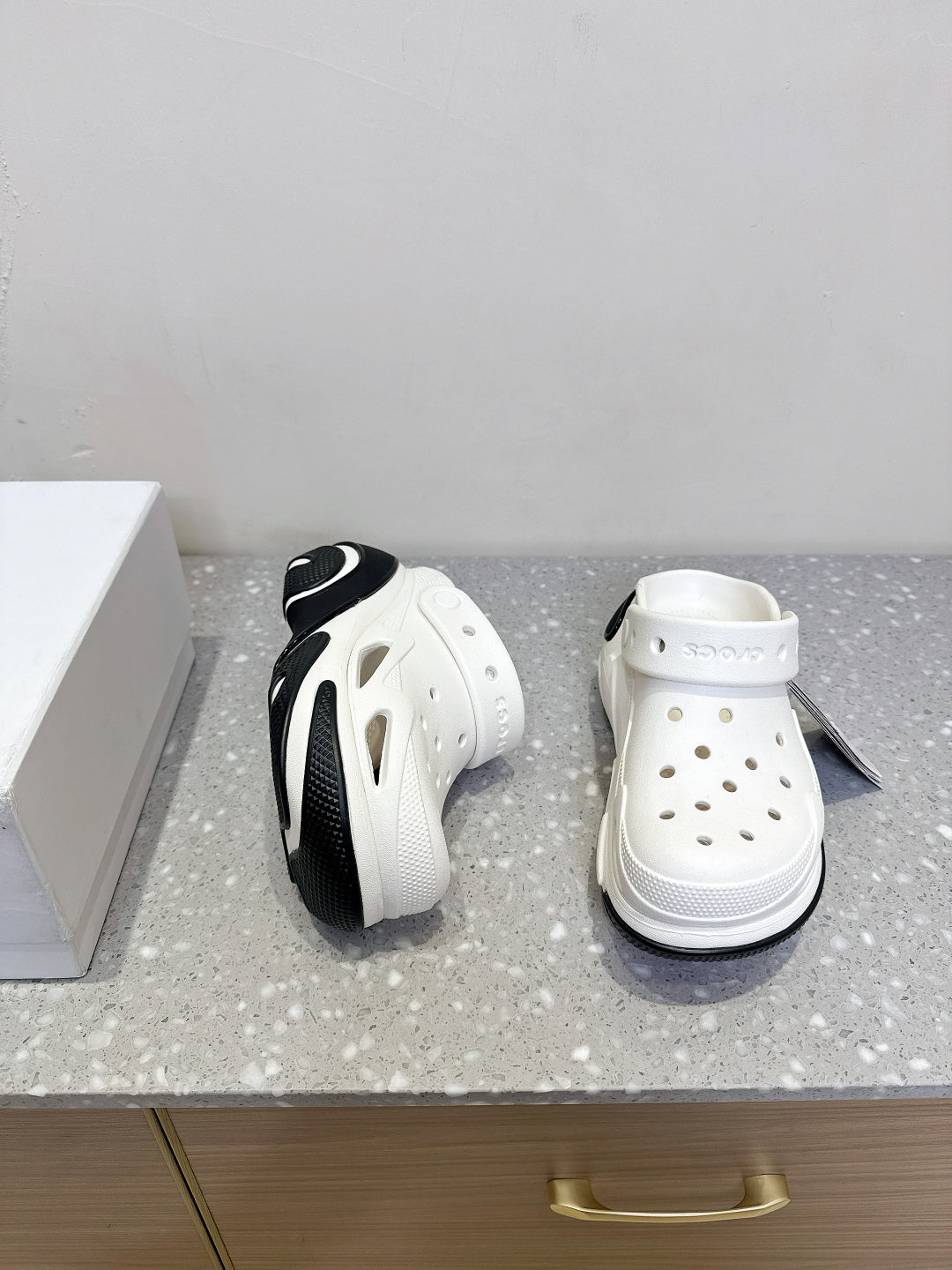 Classic Puff Shell Clog Sandals