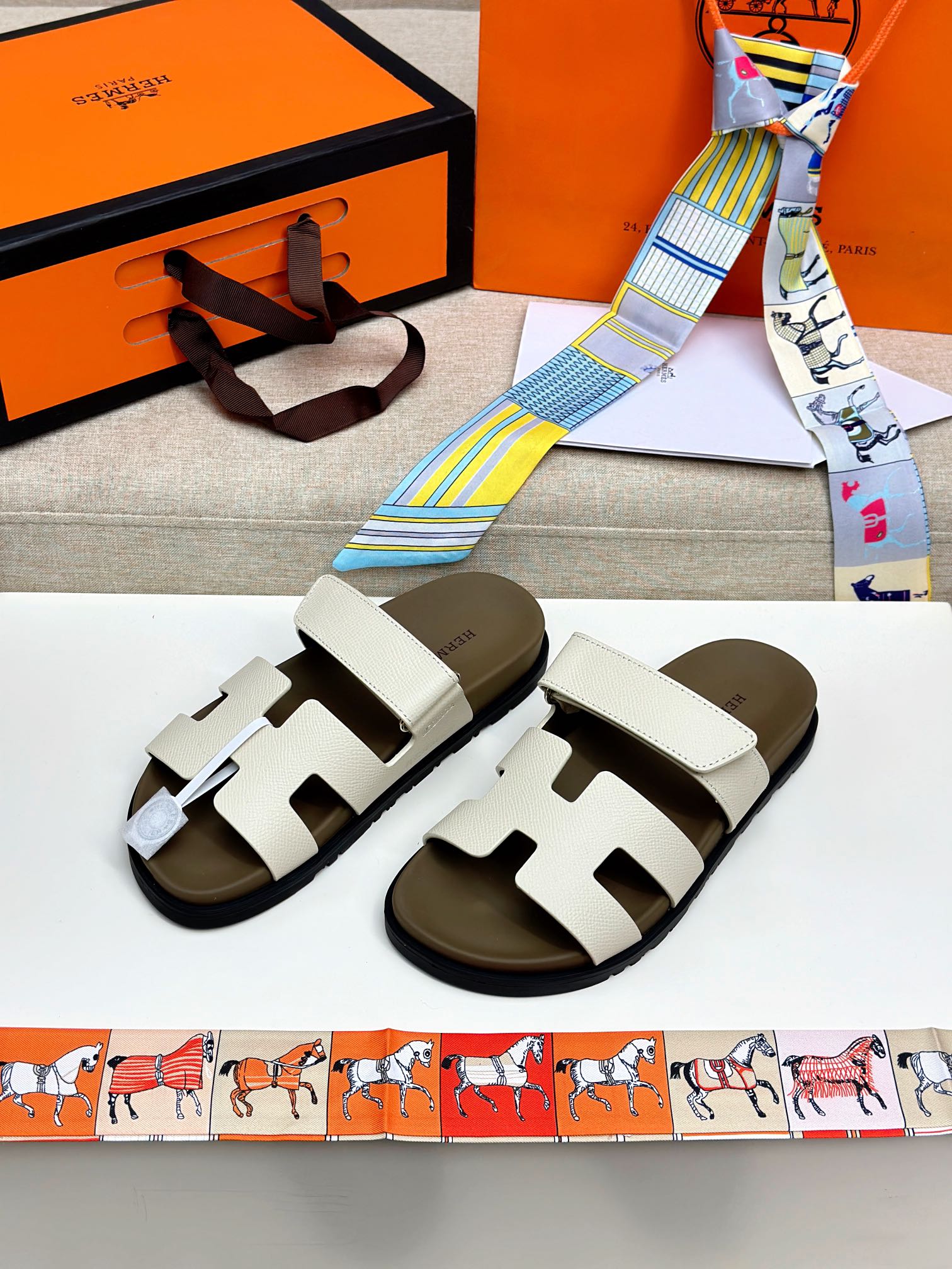 Unisex Luxury Summer Slide Sandals (Premium quality )
